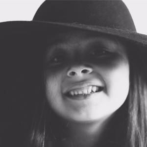 Meet your Posher, Farah